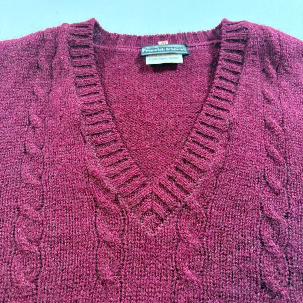 Preswick & Moore Sweater Vest Mens 40 Burgundy Wool Cable Knit Made in Scotland